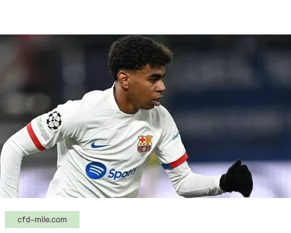 2025夏季转会西汉姆联引进巴萨外租小将助力球队新赛季